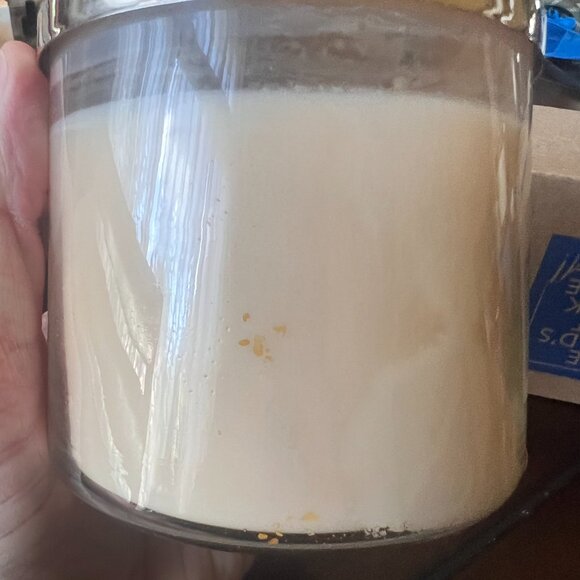 Ice Cream Bar Bath and Body Candle, New - Picture 4 of 5